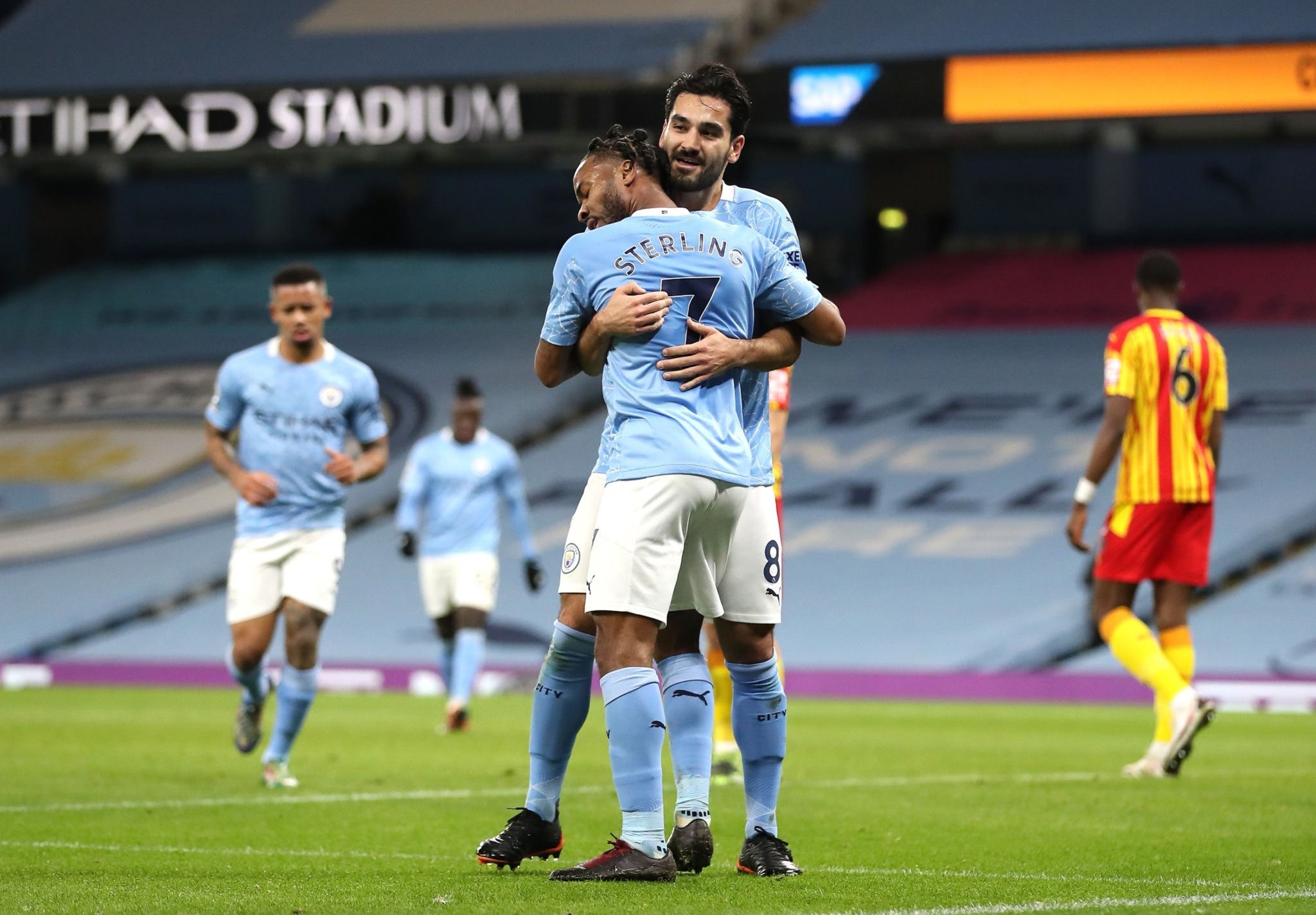 在英超赛场 在英超赛场