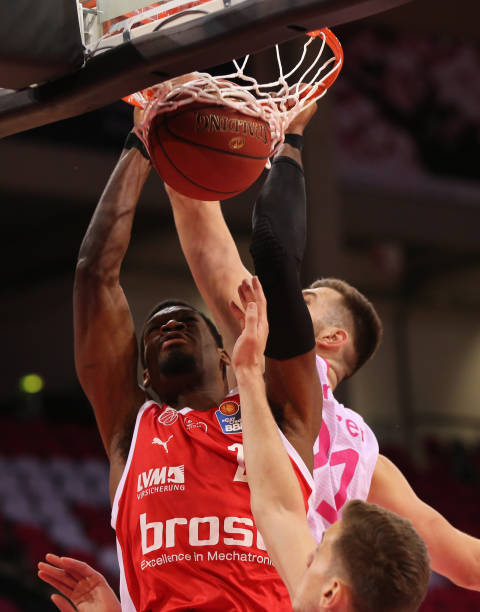 往往是集体 往往是集体