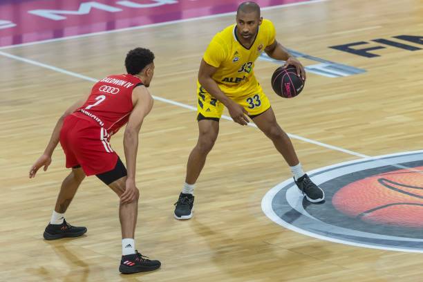 缺乏足够的 缺乏足够的