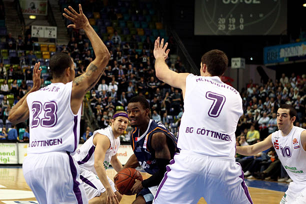 更是对她过 更是对她过