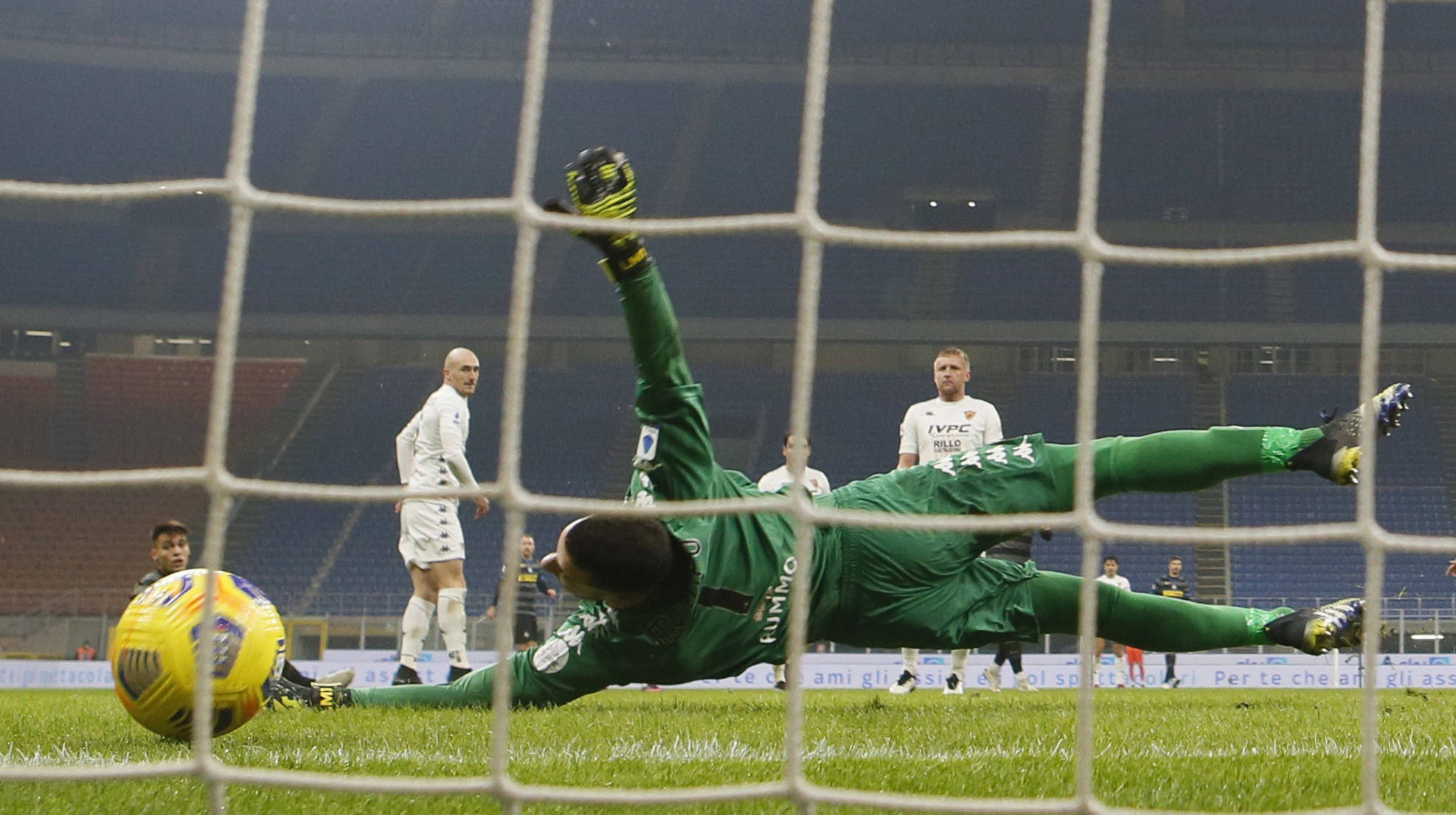 后场与边路 后场与边路